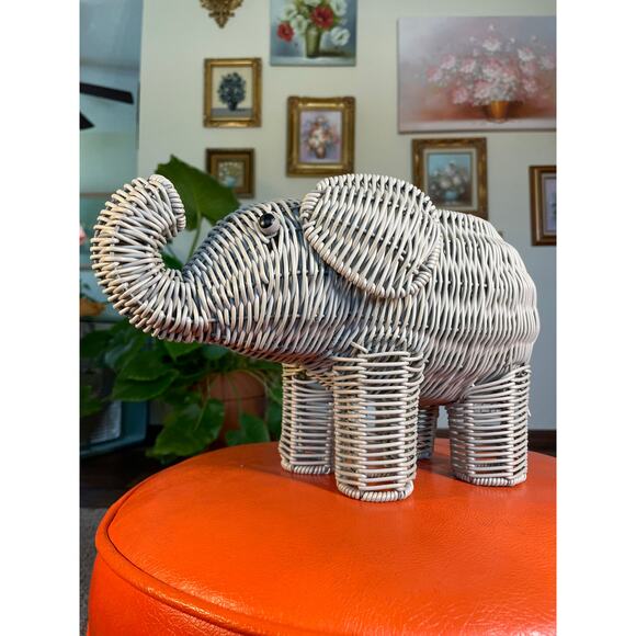 Vintage Grey Woven Elephant Planter Unique Decor Plant Holder - Picture 7 of 16